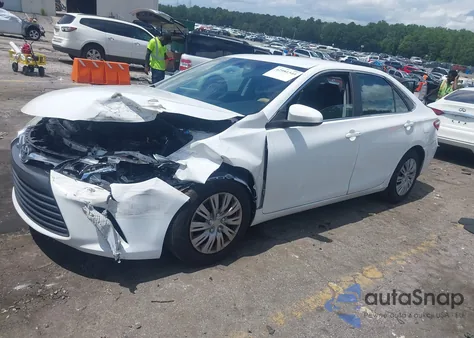 2017 Toyota Camry Le из США, поврежденный, VIN 4T1BF1FK6HU713068